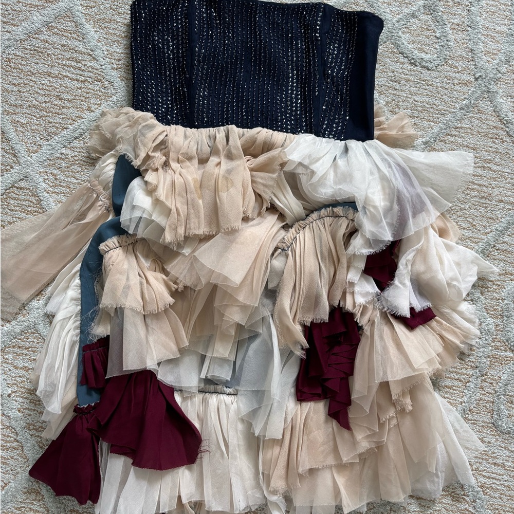 Alice + Olivia Ruffled Strapless Dress - Sample size